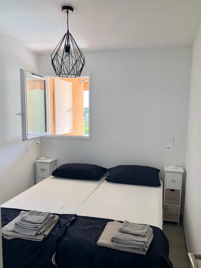 Apartment Newly Renovated Aircond-Wifi-Pool-Sea View-150M To Beaches- Saint Aygulf Extérieur photo