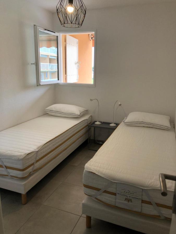 Apartment Newly Renovated Aircond-Wifi-Pool-Sea View-150M To Beaches- Saint Aygulf Extérieur photo