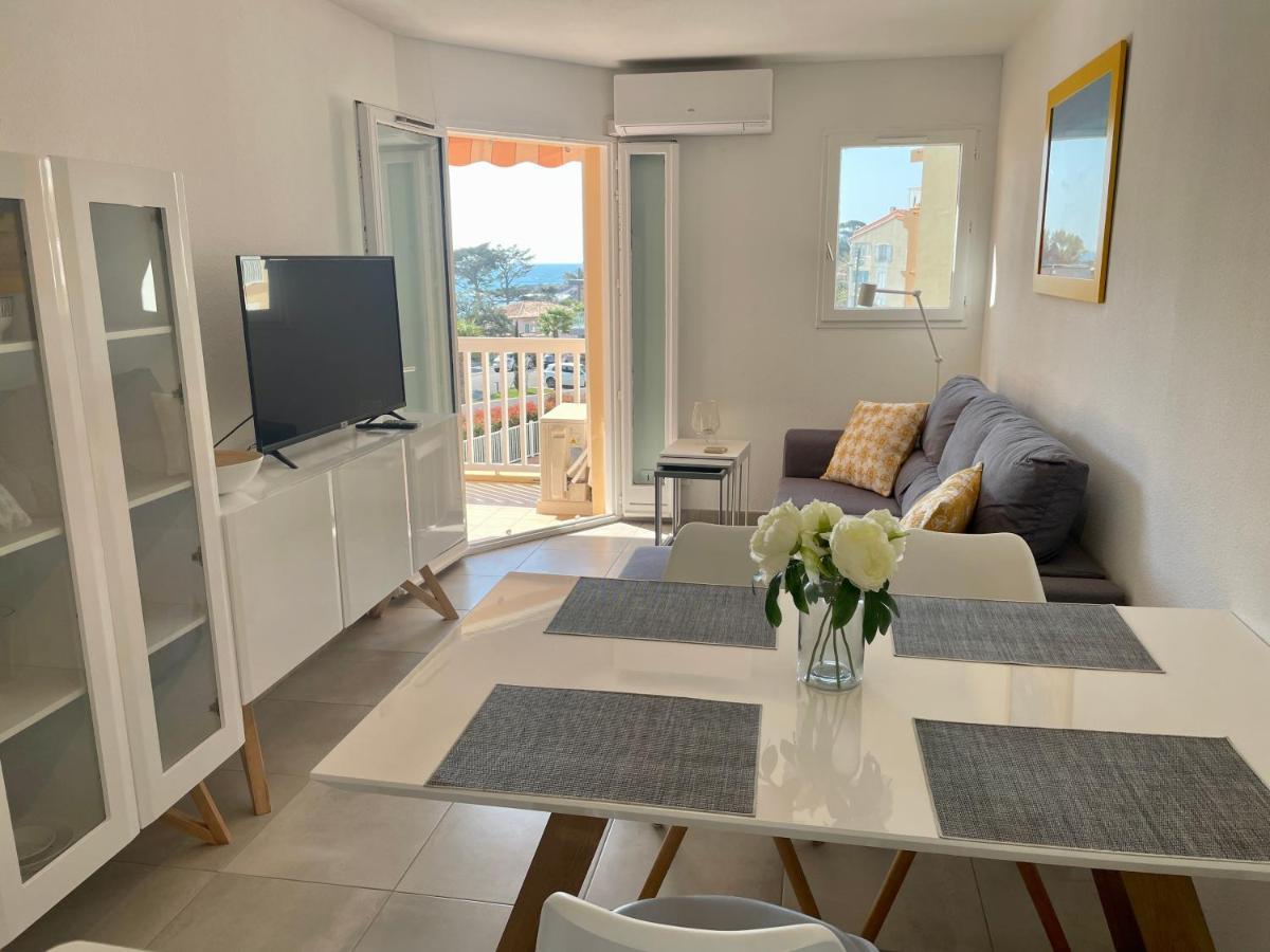 Apartment Newly Renovated Aircond-Wifi-Pool-Sea View-150M To Beaches- Saint Aygulf Extérieur photo